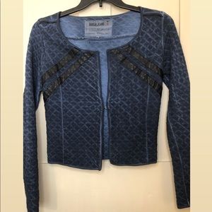 Cropped quilted jacket